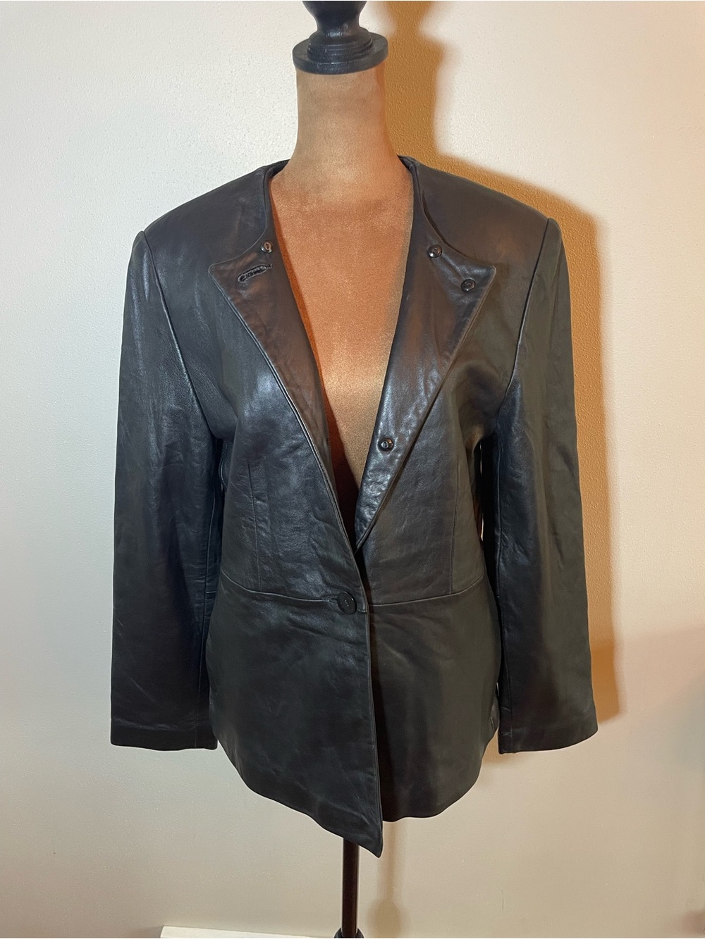 Vintage Wilsons-Pelle Studio Leather Black Women's Leather Blazer Jacket